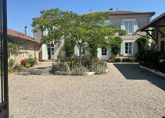 La Grange Terrou * Saint-Germain-de-Confolens